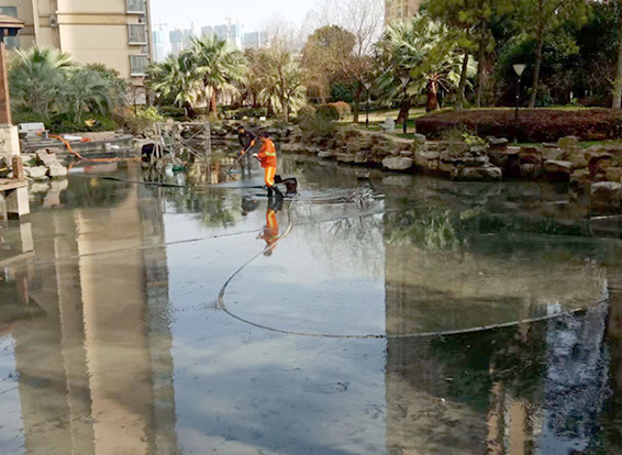 榆树景观池淤泥清理